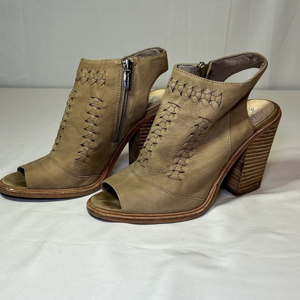 Vince Camuto 6.5 Katri woven leather bootie in Smokeshow tan color block heel